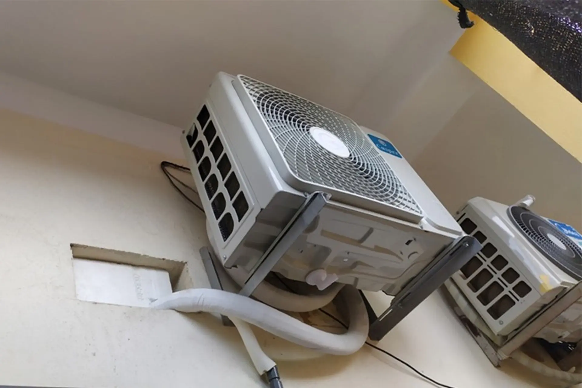 Lắp đường ống xả nước