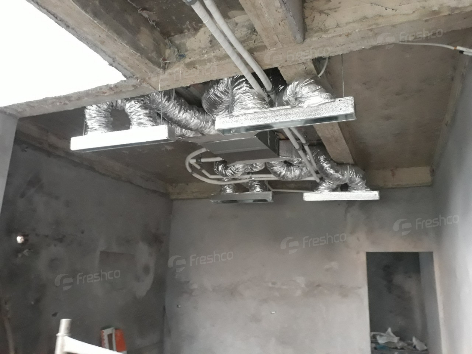 Dự án nhà phố thị trấn tam đảo - Vĩnh Phúc Bên trong giai đoạn thi công lắp đặt hệ thống