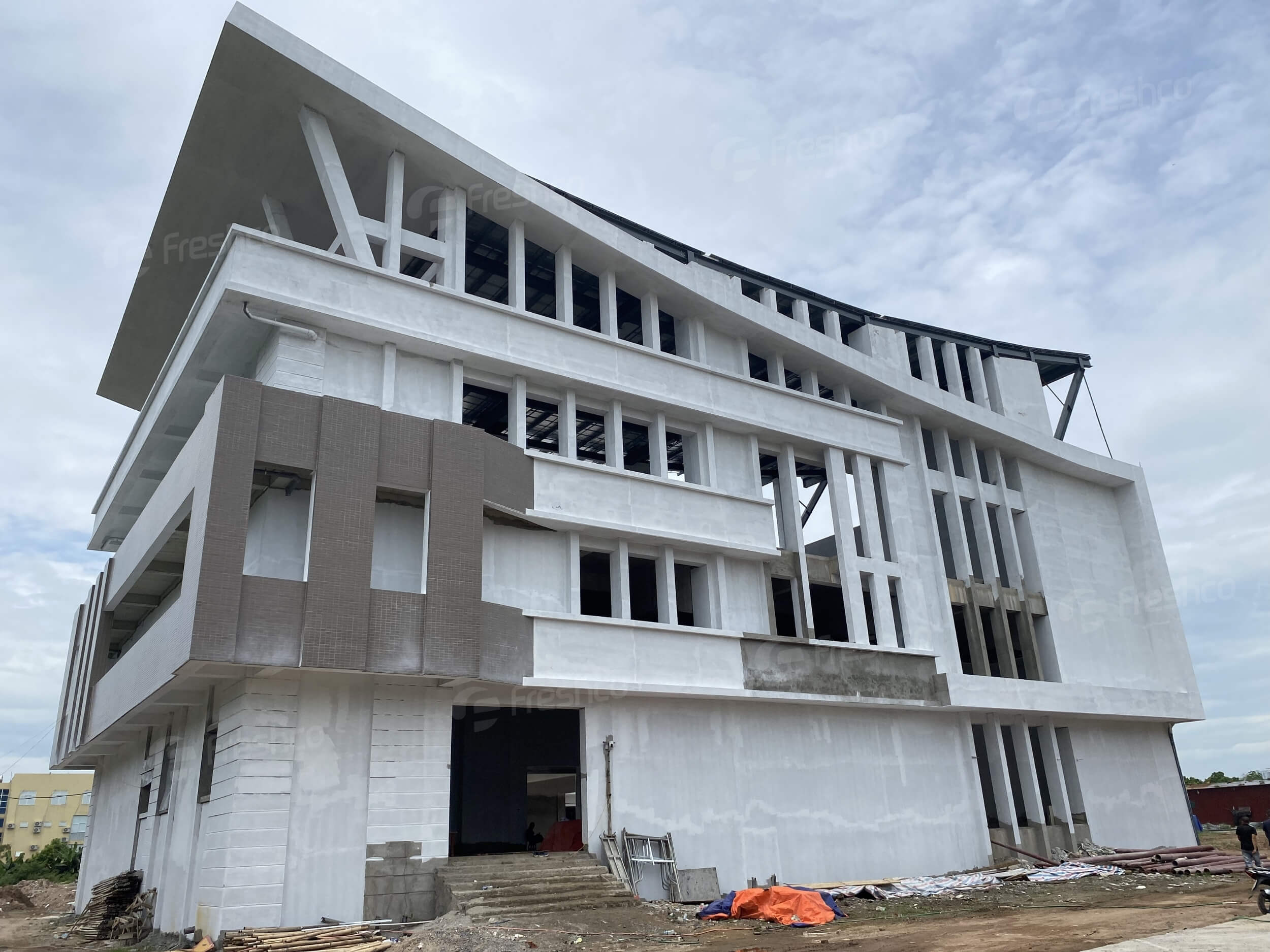 Lắp đặt hệ thống điều hòa tại trường tiểu học Lĩnh Nam