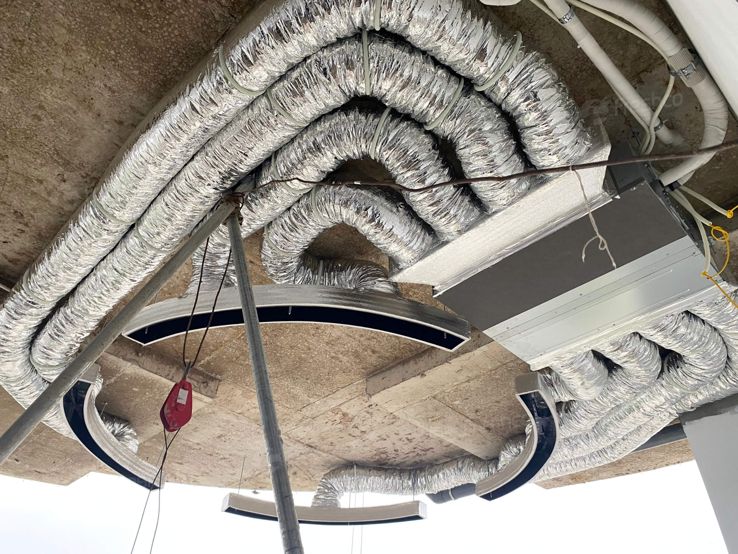 Lắp đặt hệ thống điều hòa tại văn phòng làm việc