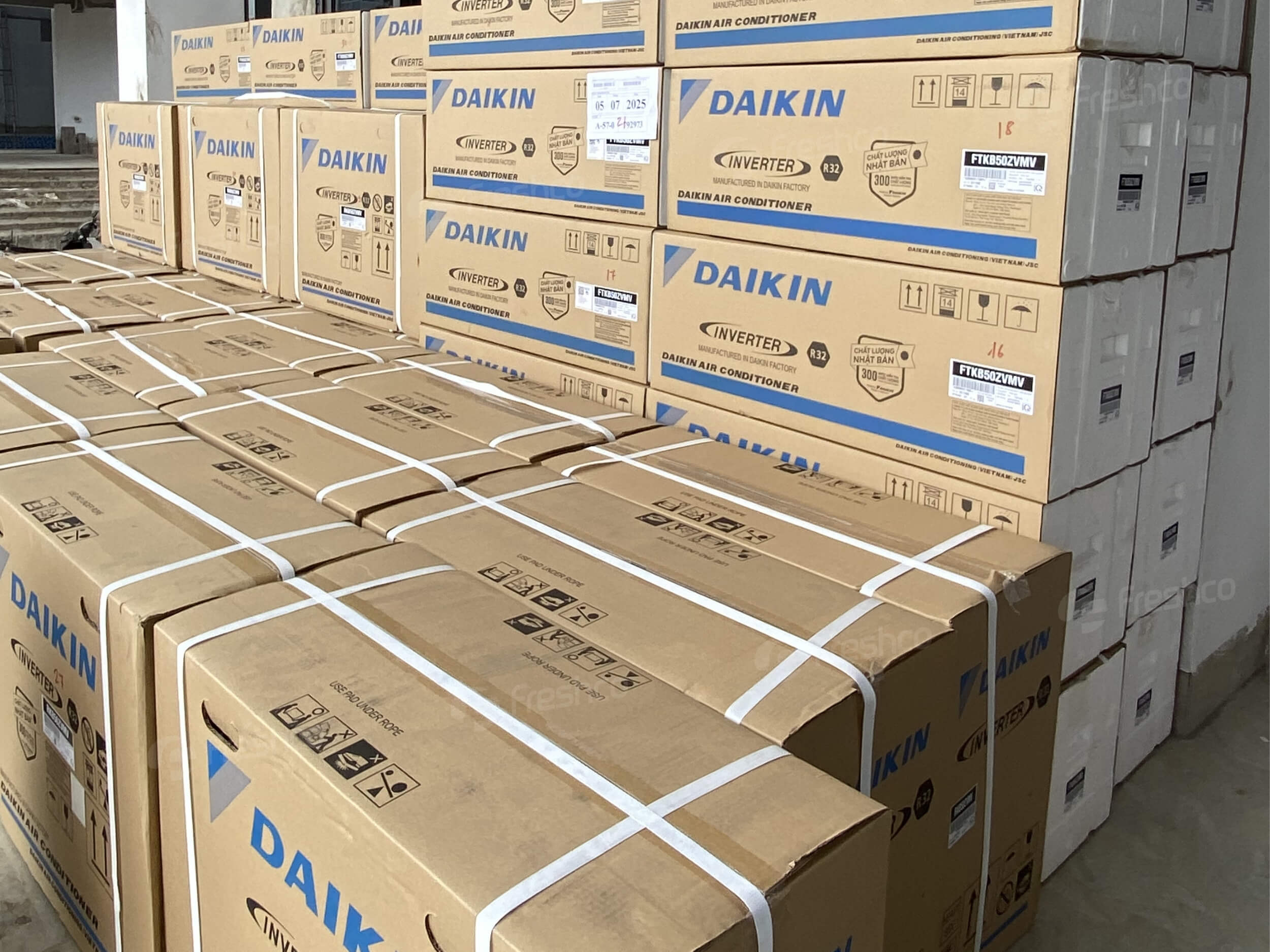 Phân phối lắp đặt thiết bị điều hòa